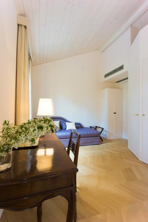 Relais Di Villa Adinolfi Annone di Brianza Habitación foto