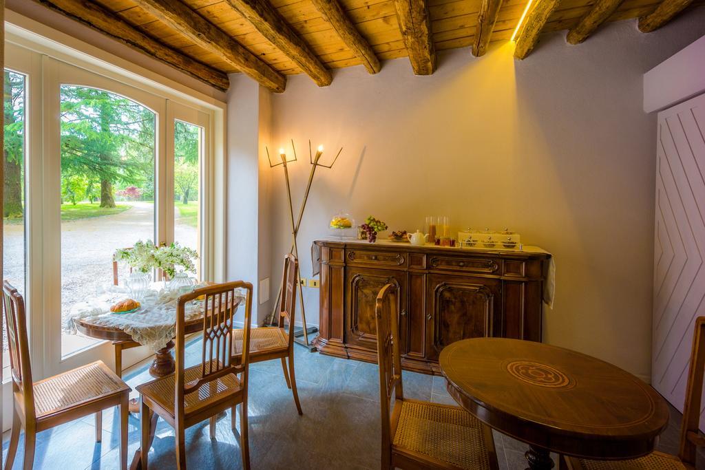Relais Di Villa Adinolfi Annone di Brianza Exterior foto
